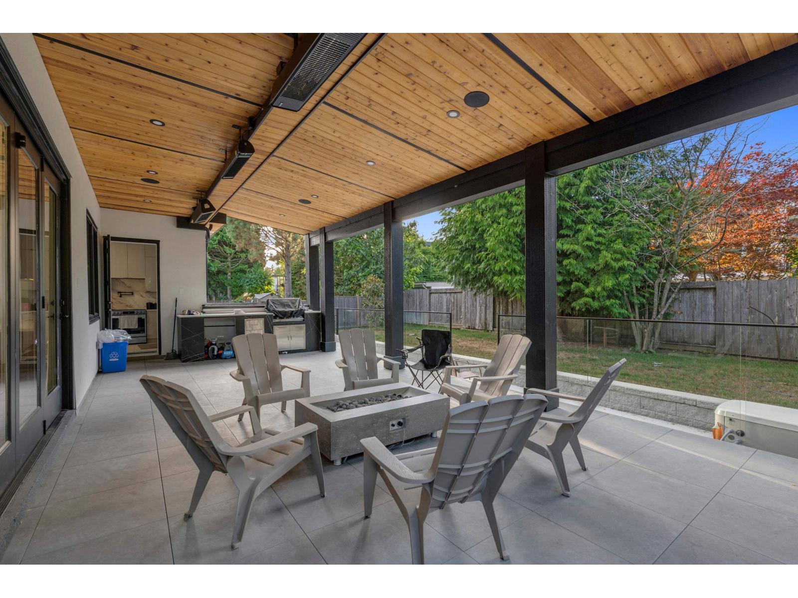 13735 Blackburn Avenue Property Photo 19