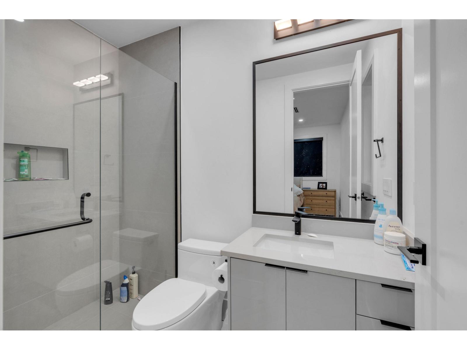 13735 Blackburn Avenue Property Photo 29