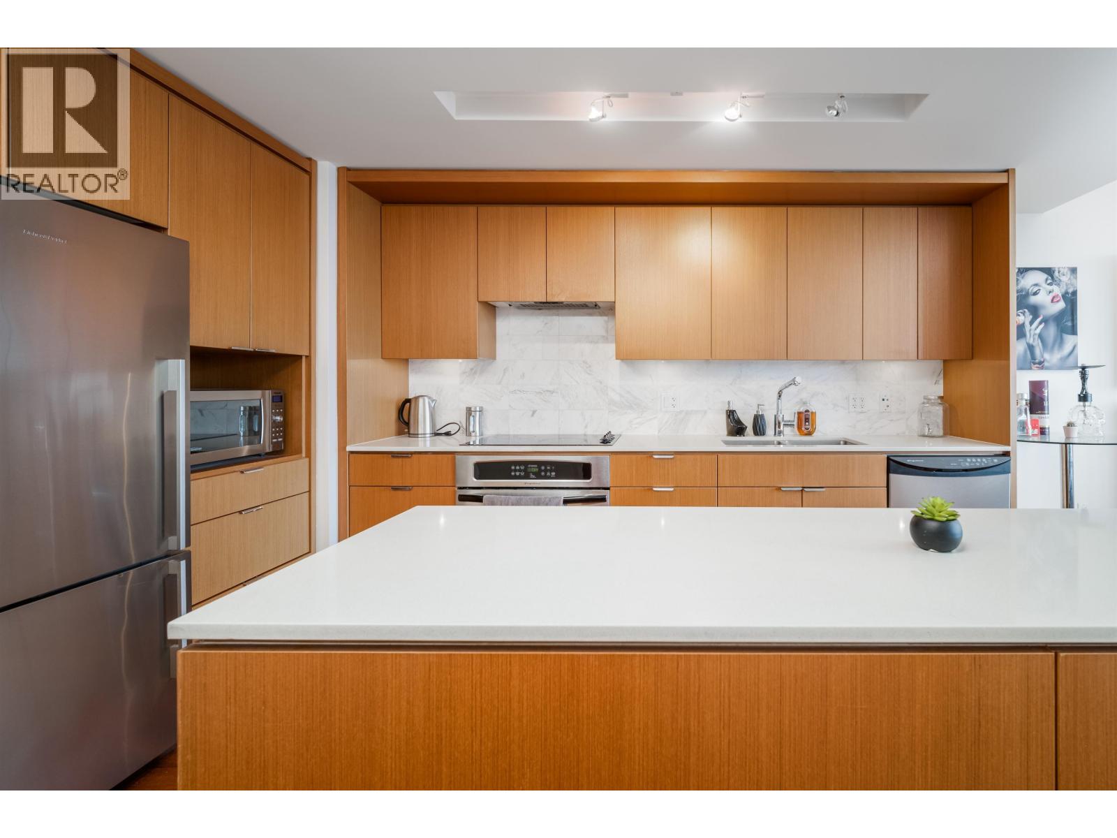 1503 158 W 13th Street Property Photo 11
