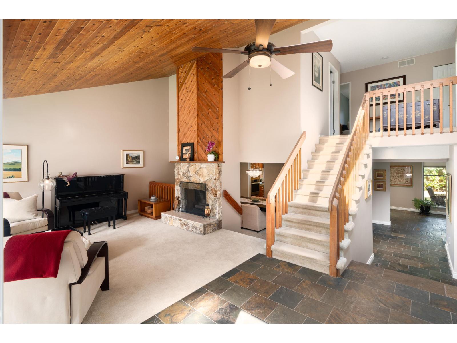 11769 Summit Crescent Property Photo 7