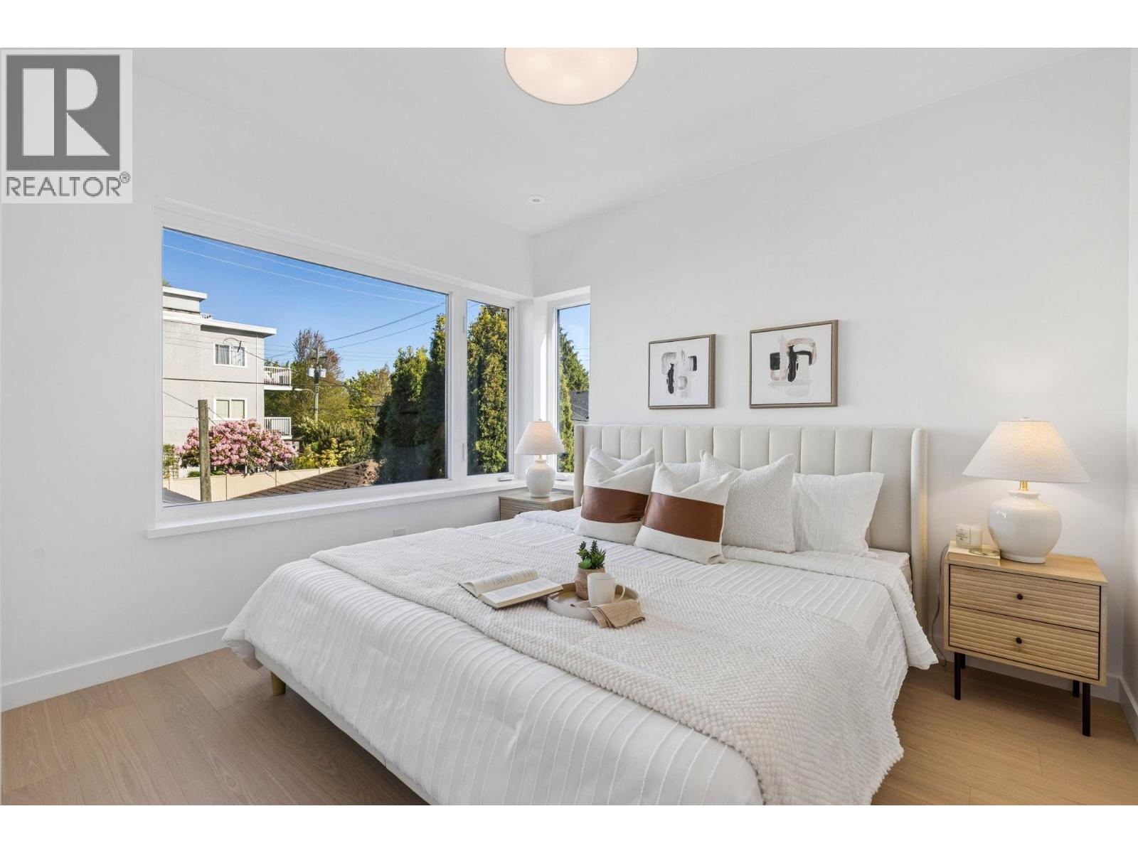 2 6040 Larch Street Property Photo 17