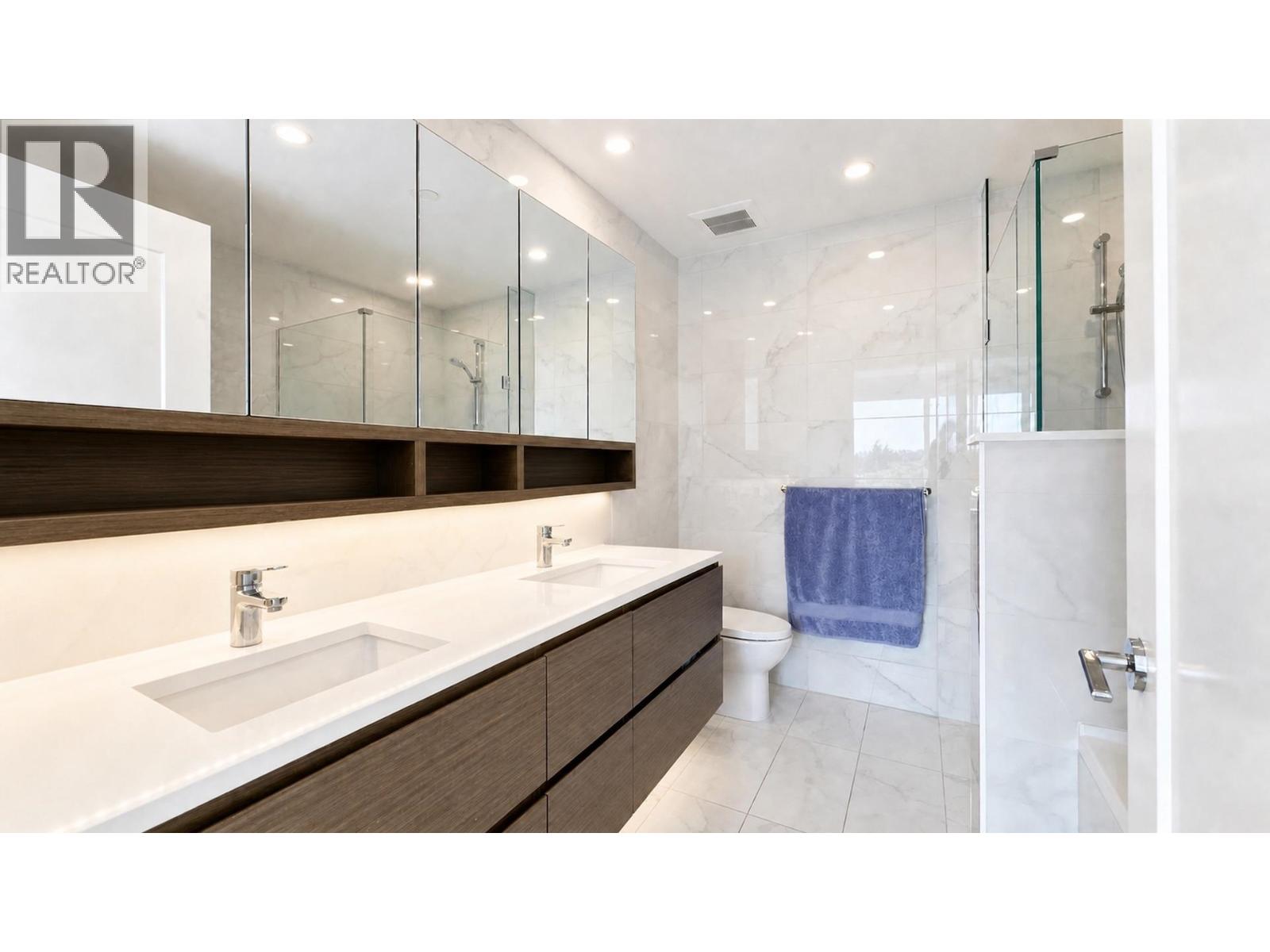 310 5693 Elizabeth Street Property Photo 14