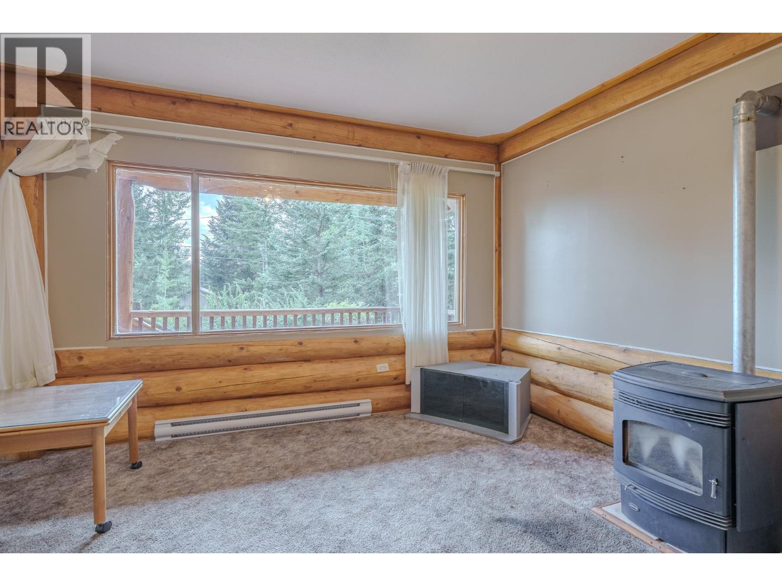 7532 Cariboo Chalet Road Property Photo 10