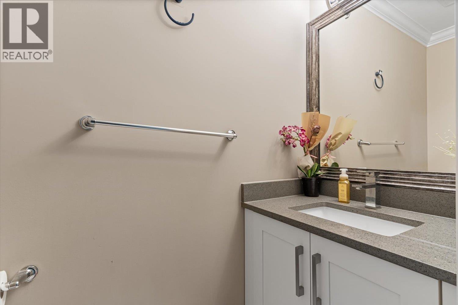 10166 Jackson Road Property Photo 16