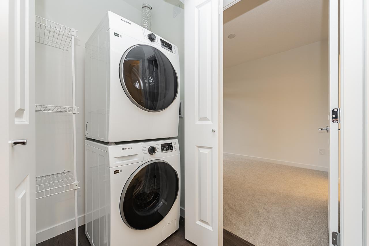 214 15738 85 Avenue Property Photo 15