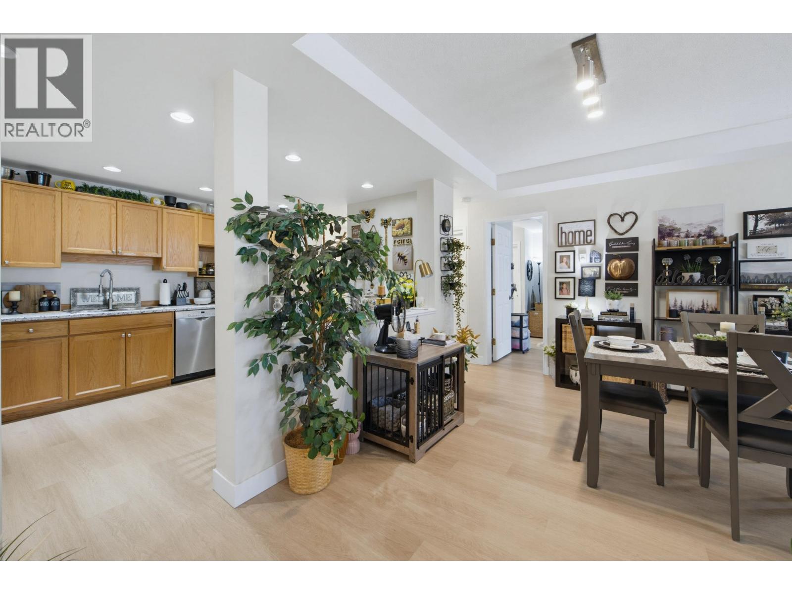 308 11609 227 Street Property Photo 17