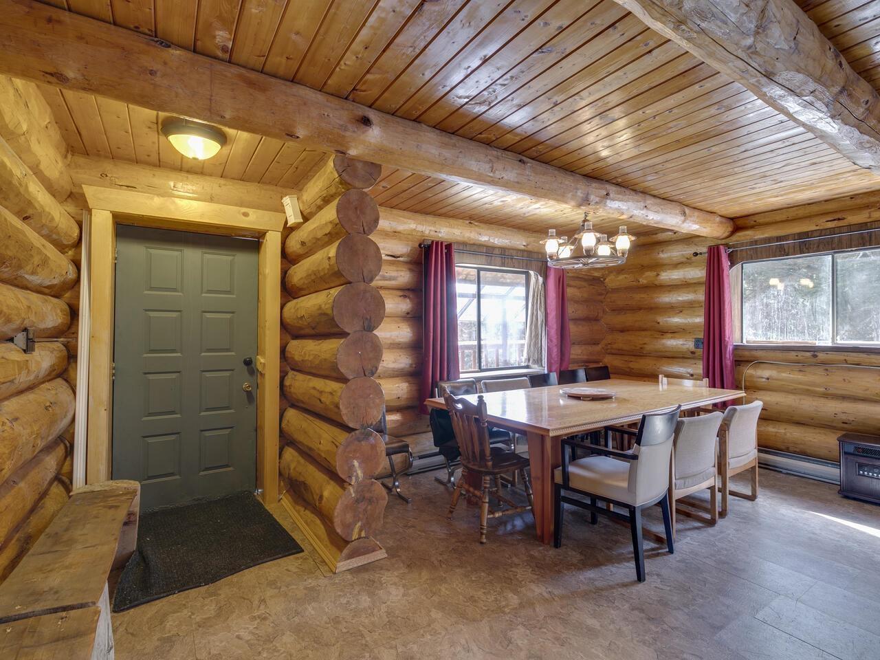 20807 Sakwi Creek Road Property Photo 10