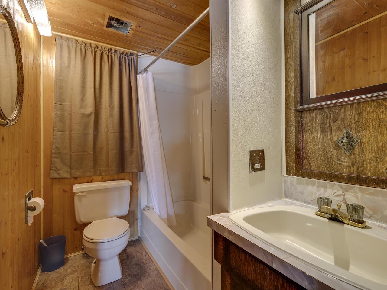 20807 Sakwi Creek Road Property Photo 17