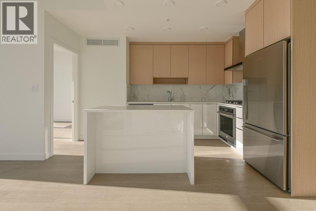 2108 699 WHITING WAY Property Photo 1