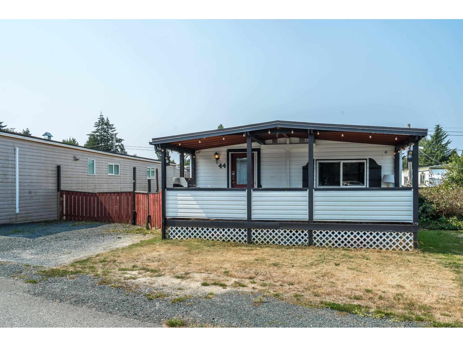 44 26892 FRASER HIGHWAY
