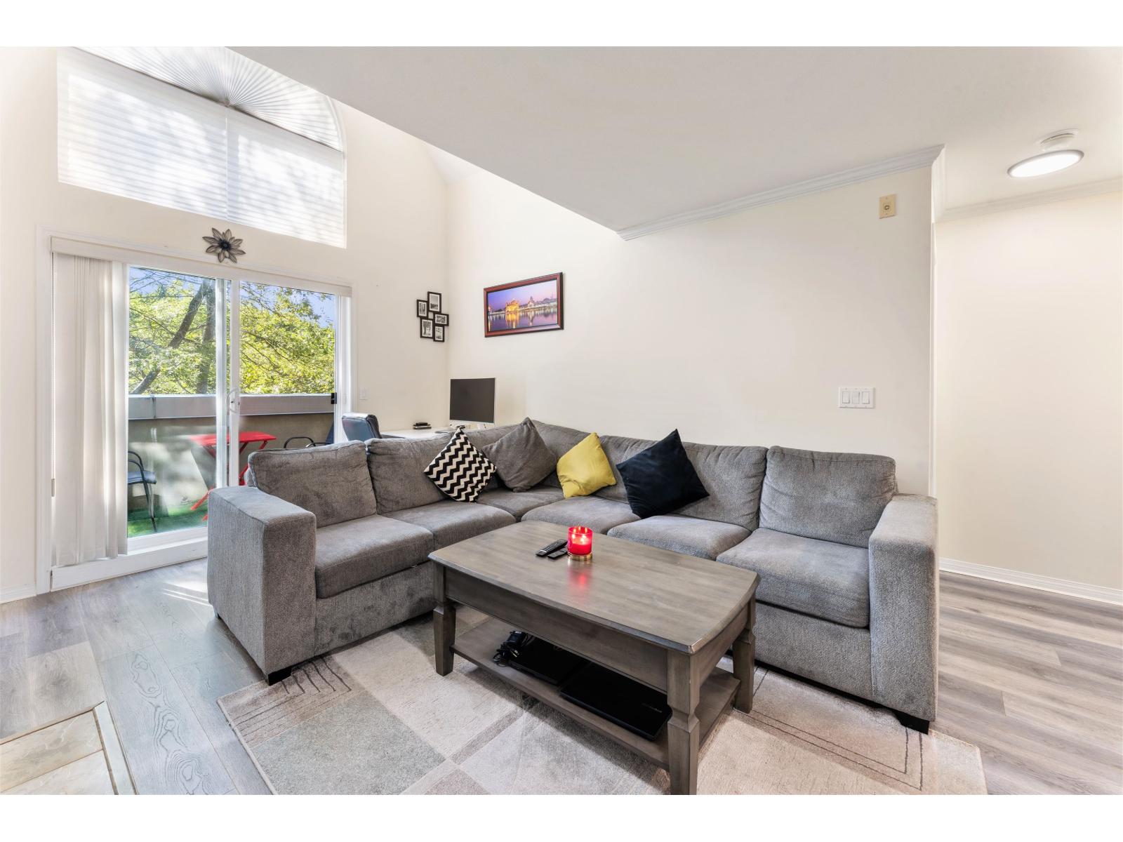 406 12155 75A AVENUE Property Photo 1