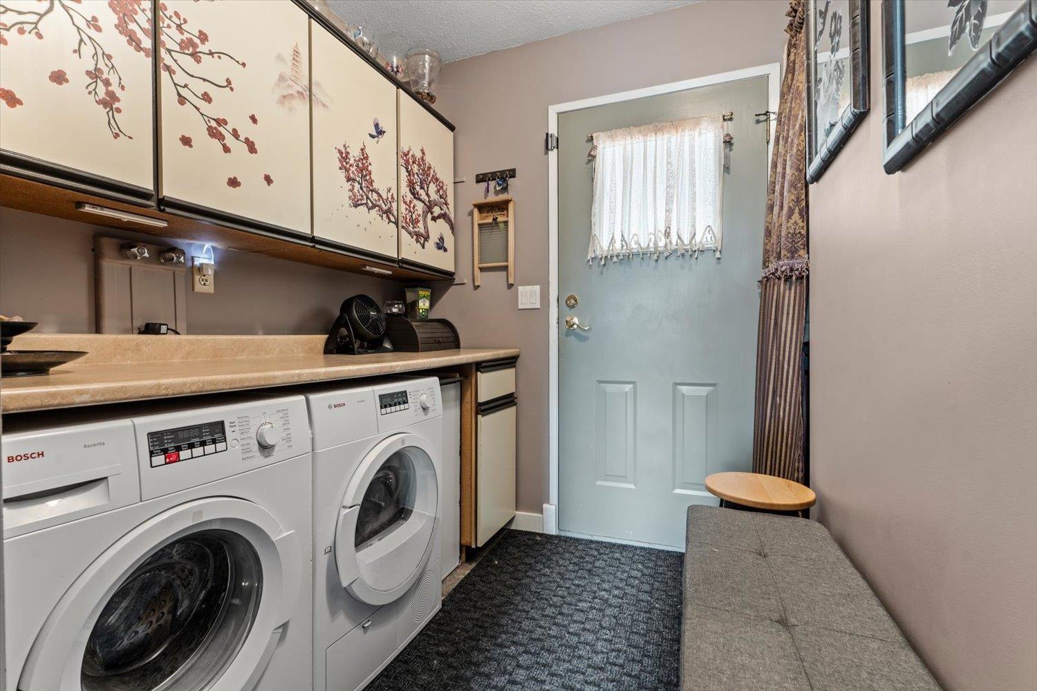 9055 Ashwell Road #64 Property Photo 18