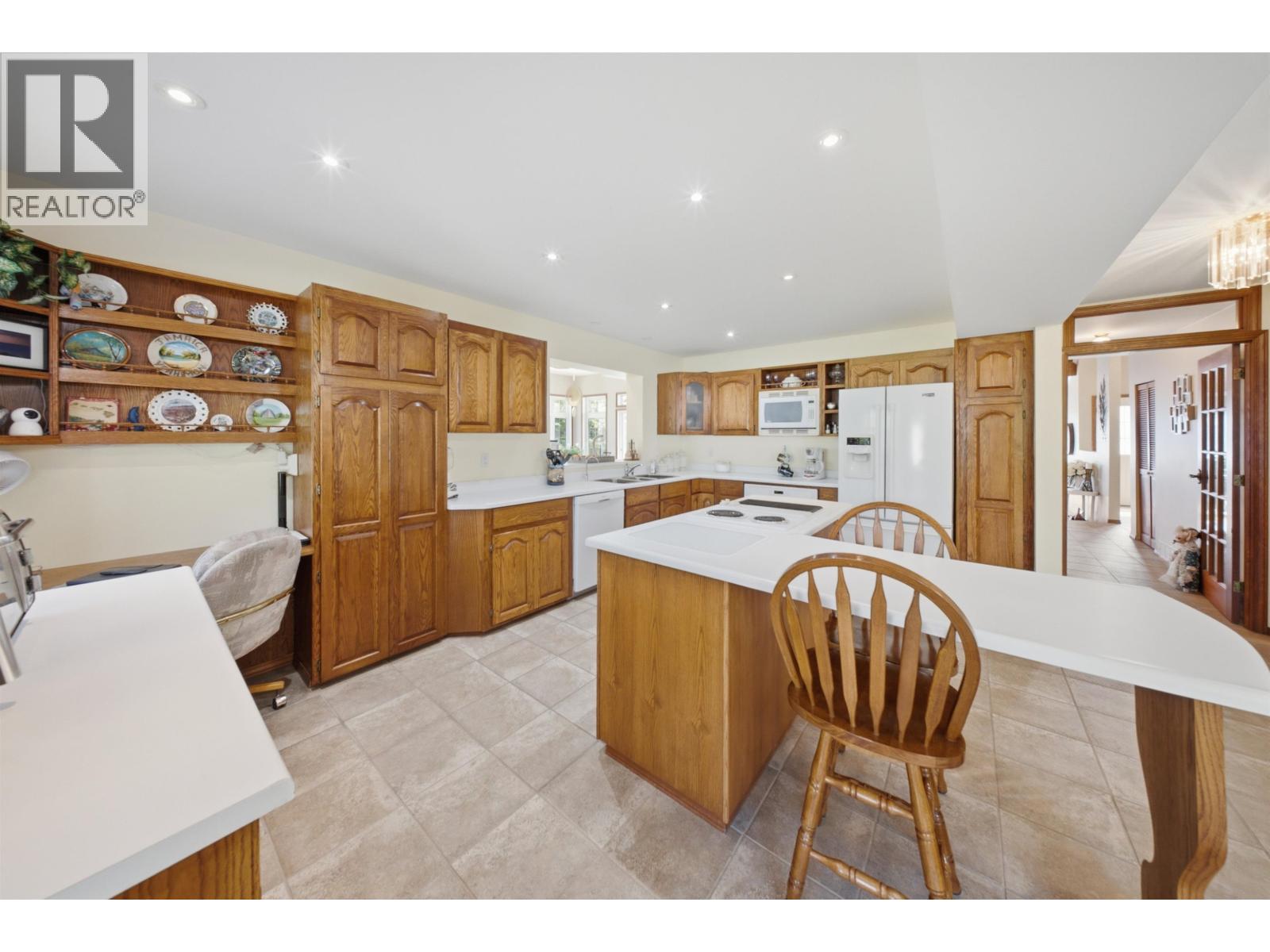 13056 Tamarack Avenue Property Photo 14