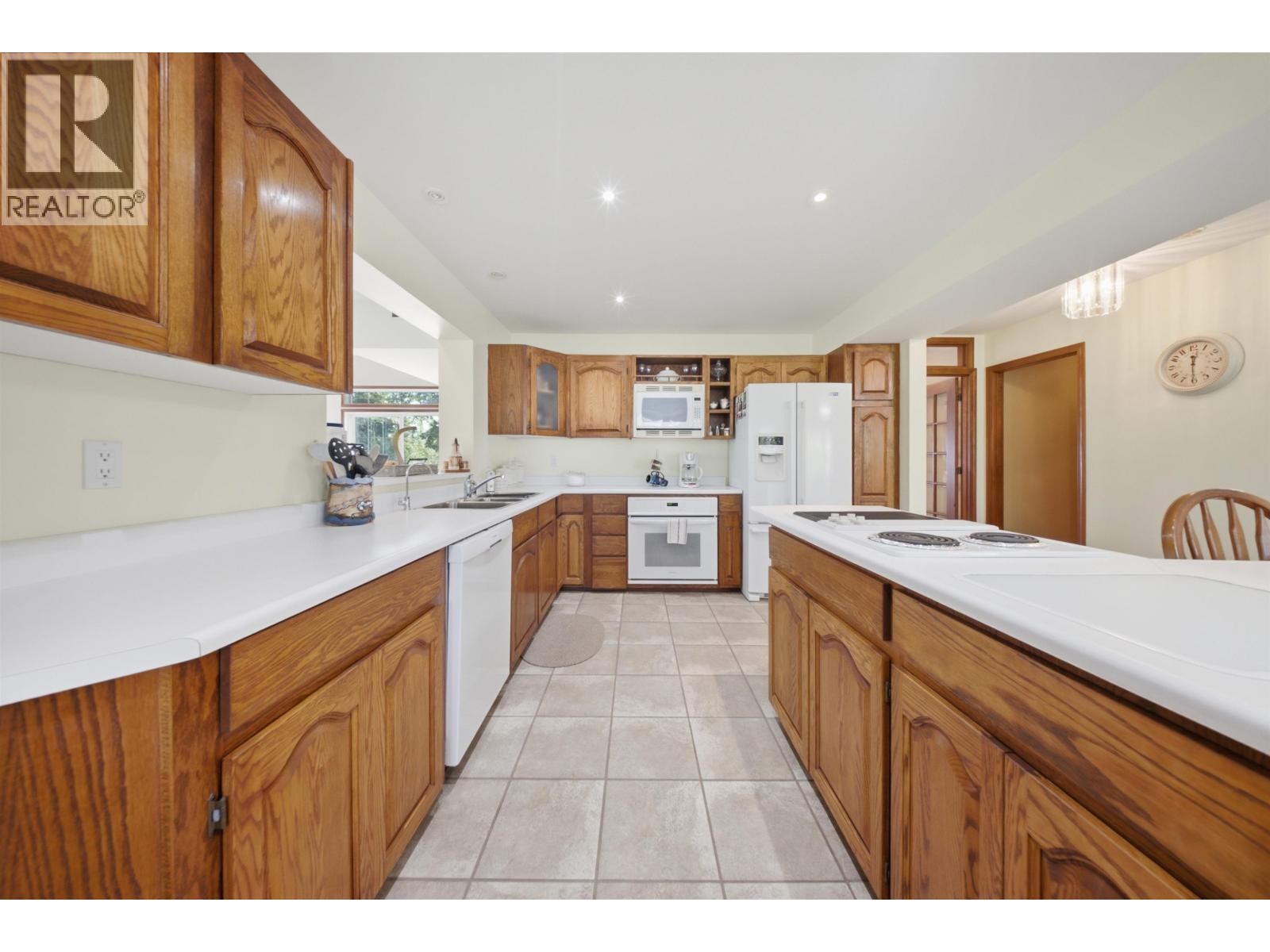 13056 Tamarack Avenue Property Photo 17