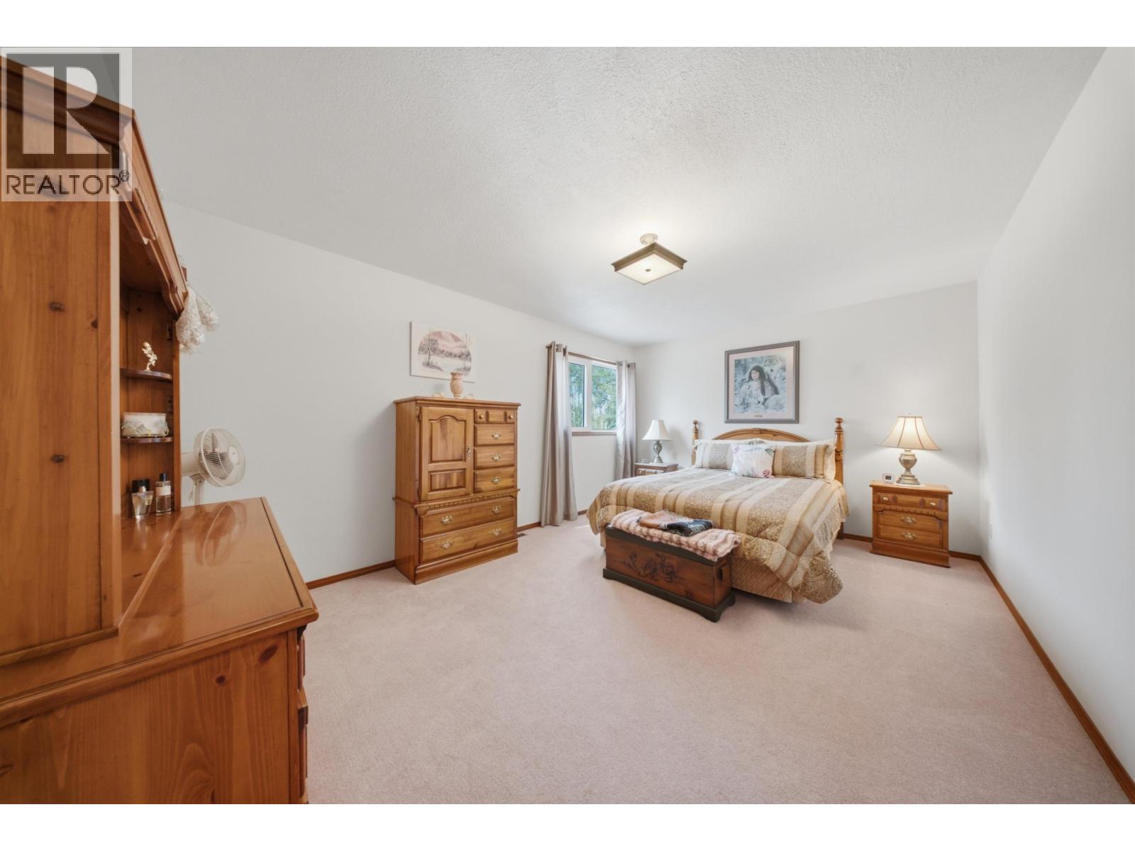 13056 Tamarack Avenue Property Photo 30