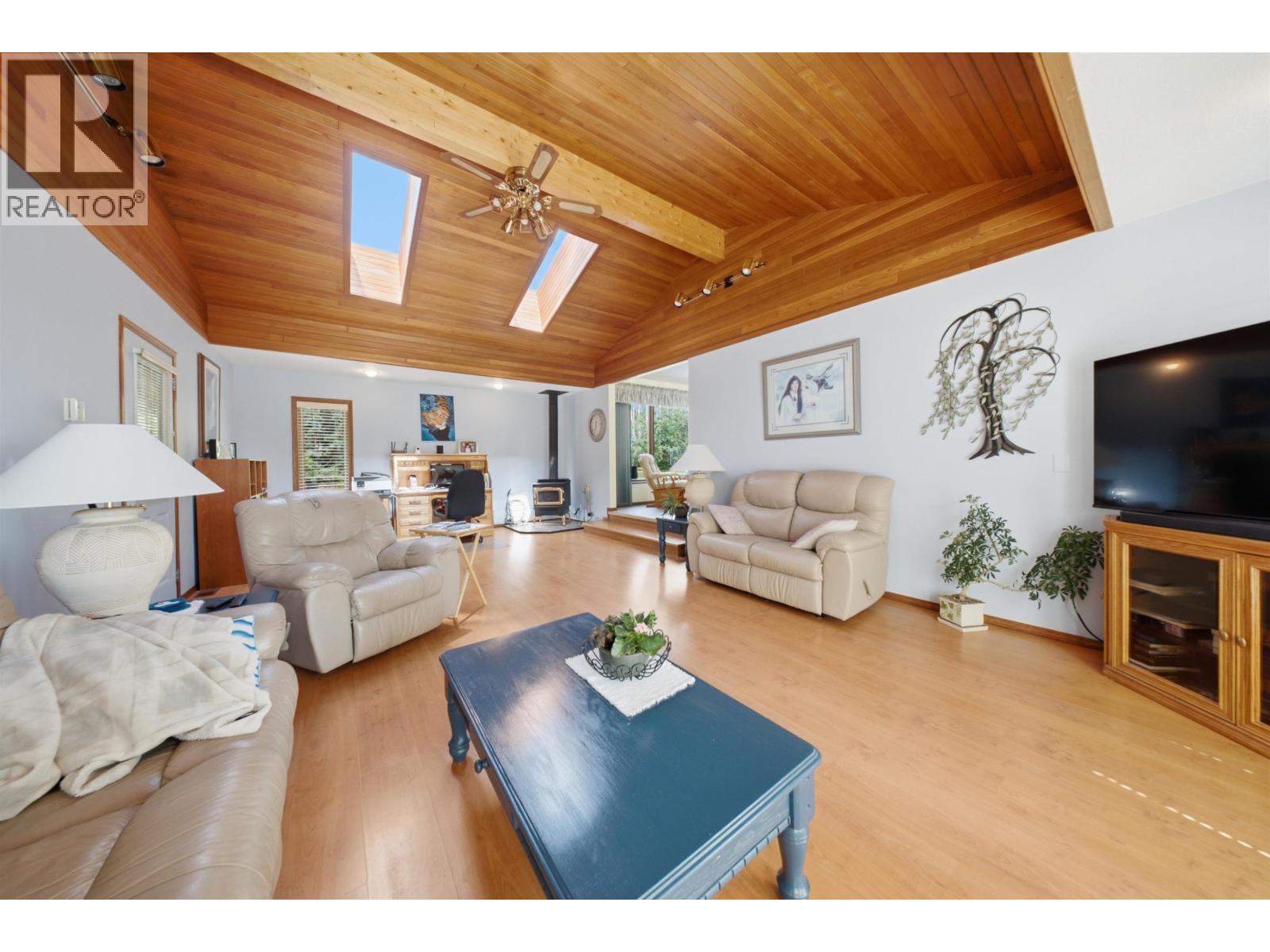 13056 Tamarack Avenue Property Photo 31