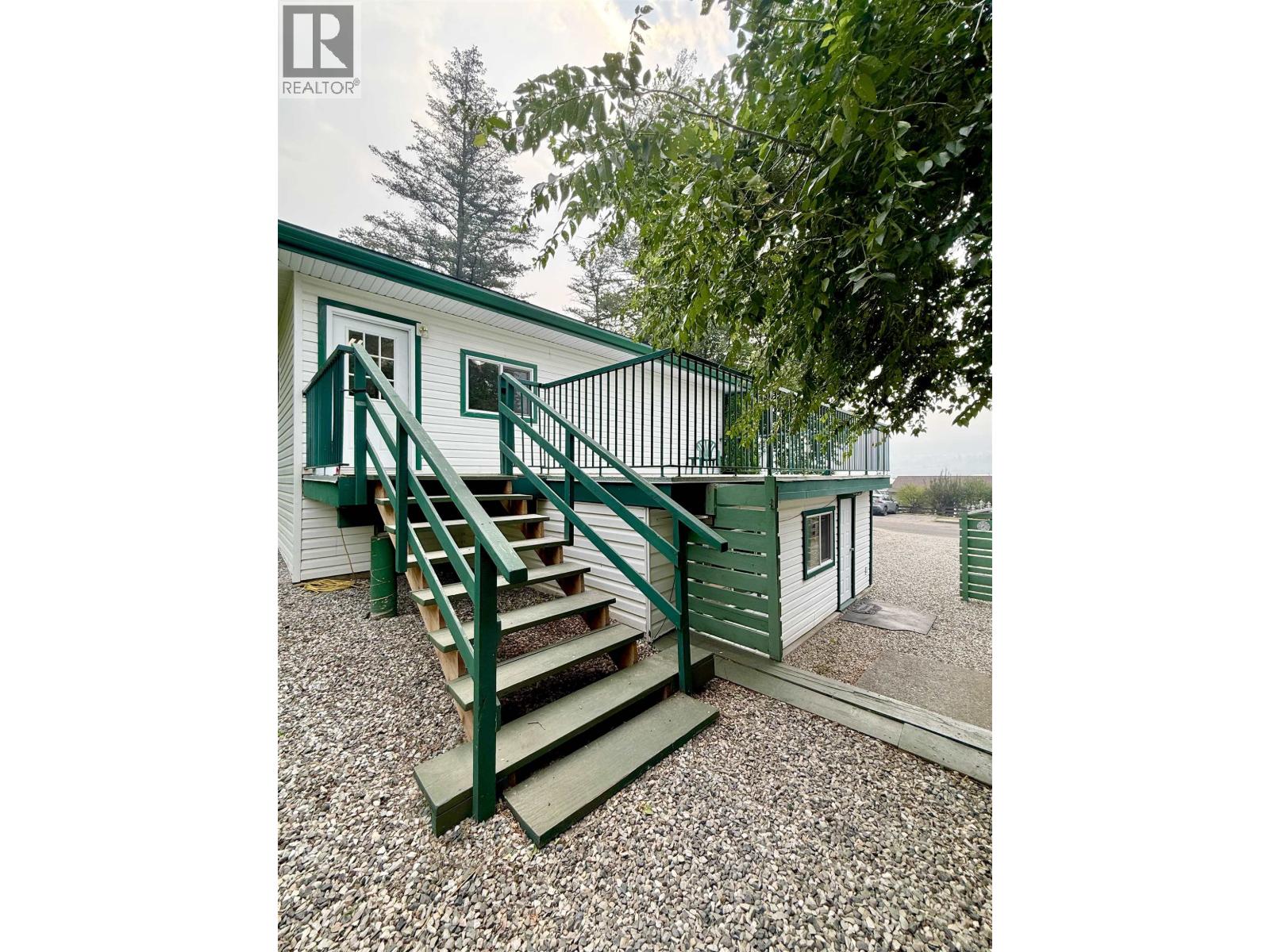 536 Barnard Street Property Photo 4