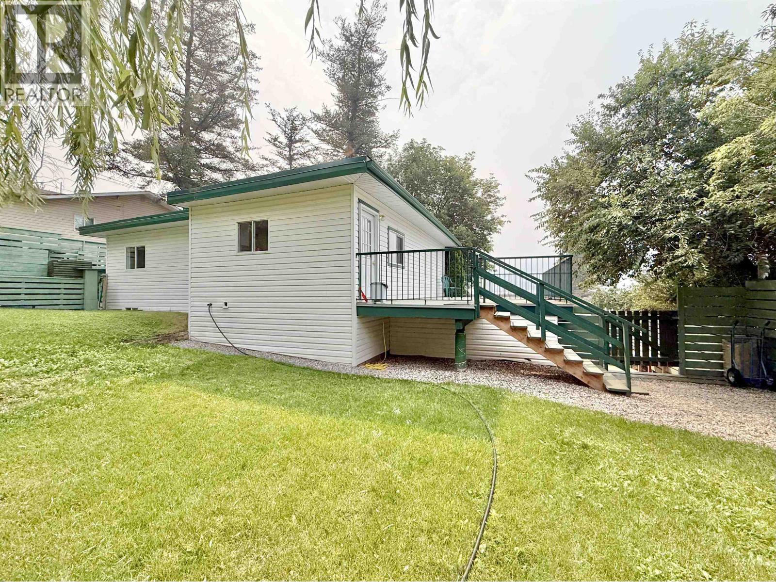536 Barnard Street Property Photo 6