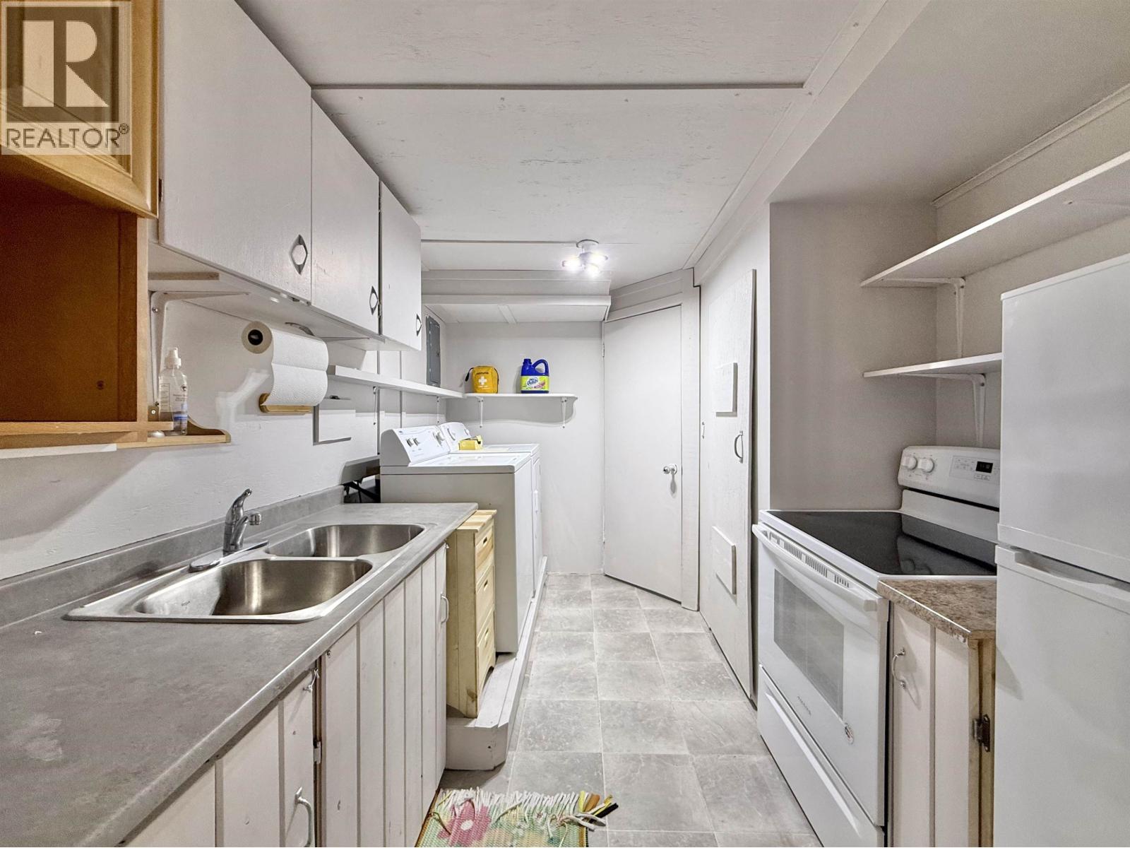 536 Barnard Street Property Photo 31