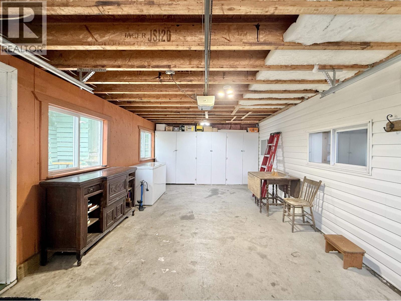 536 Barnard Street Property Photo 35