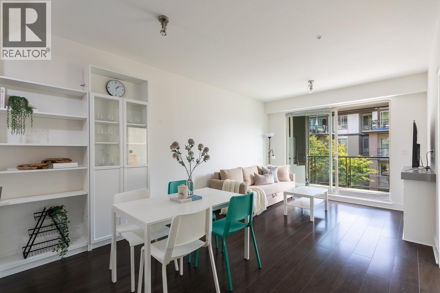 314 7418 BYRNEPARK WALK Property Photo 1