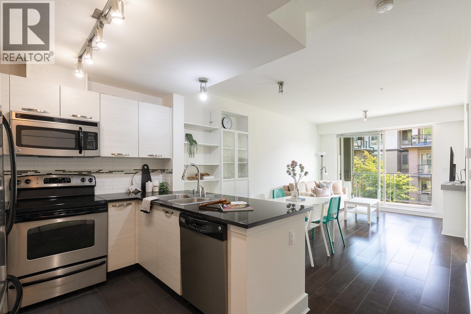 314 7418 Byrnepark Walk Property Photo 2