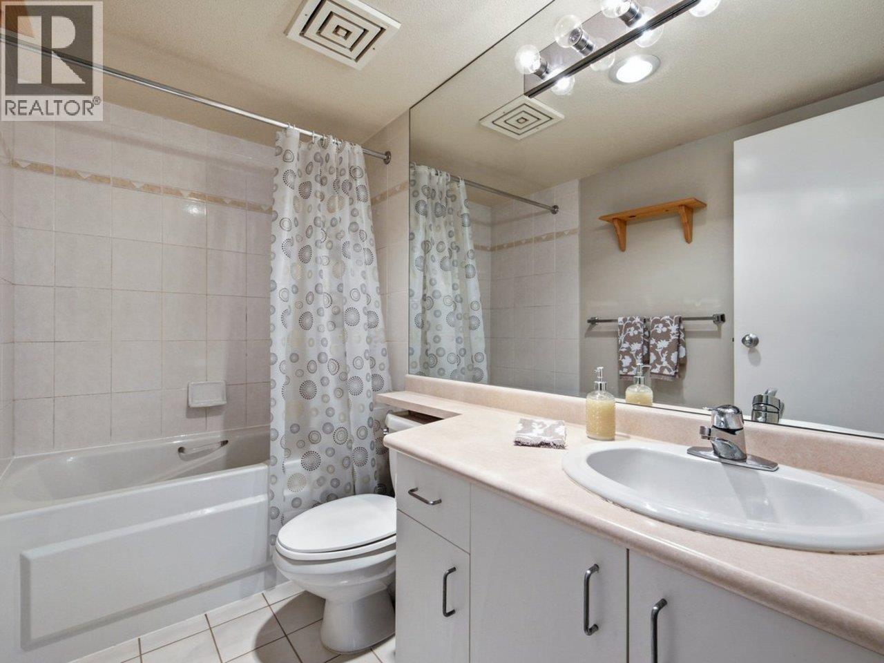 701 2288 Pine Street Property Photo 25