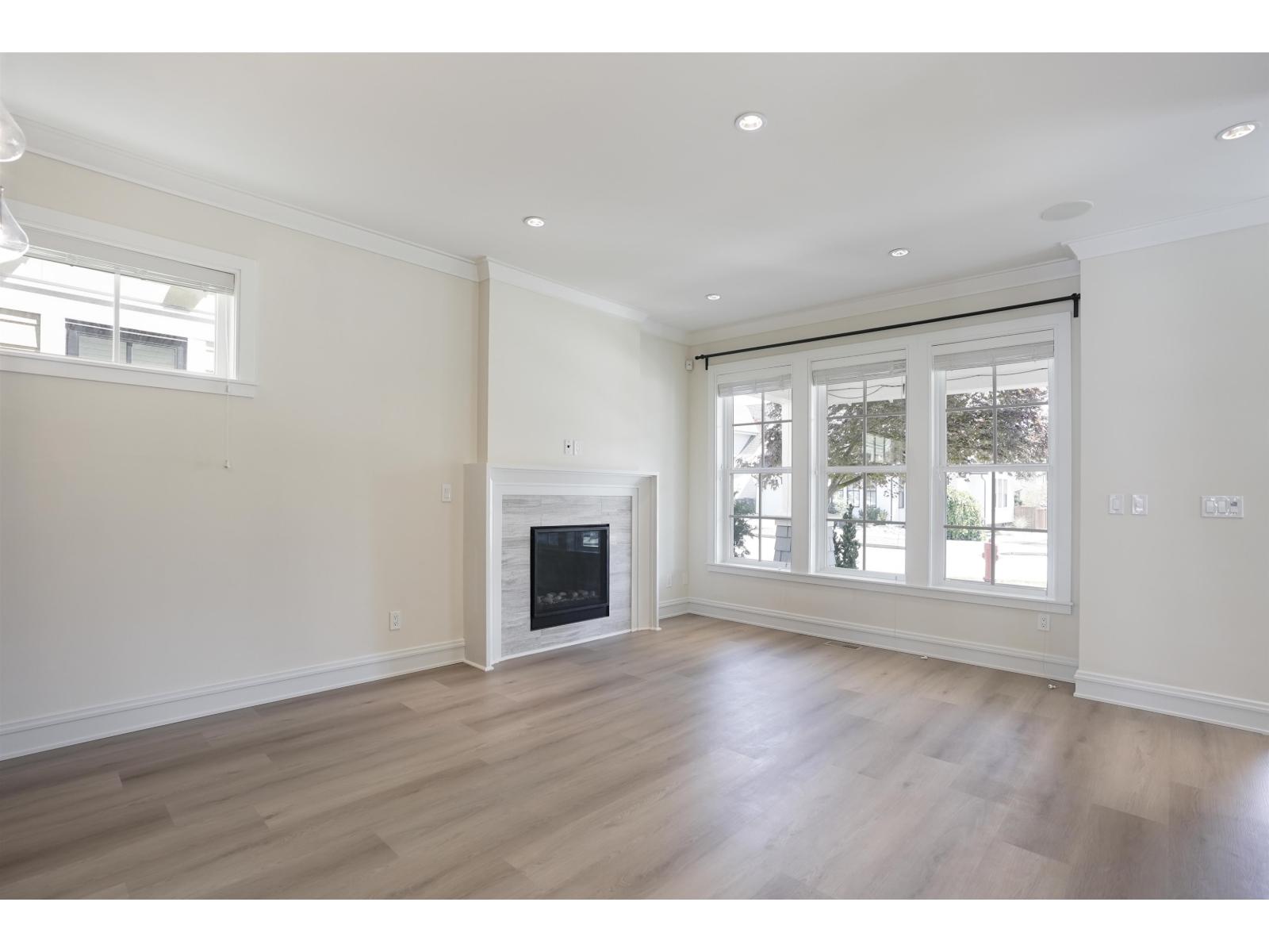 12951 15a Avenue Property Photo 13