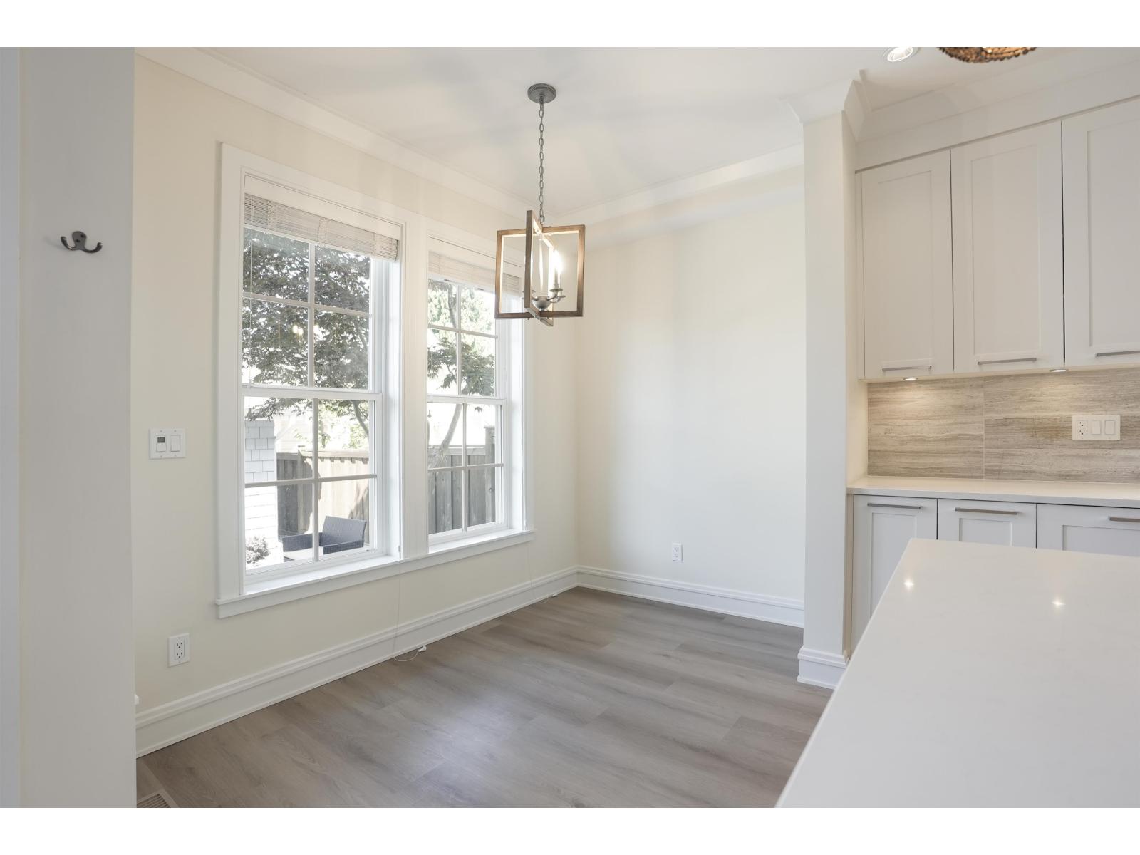 12951 15a Avenue Property Photo 15