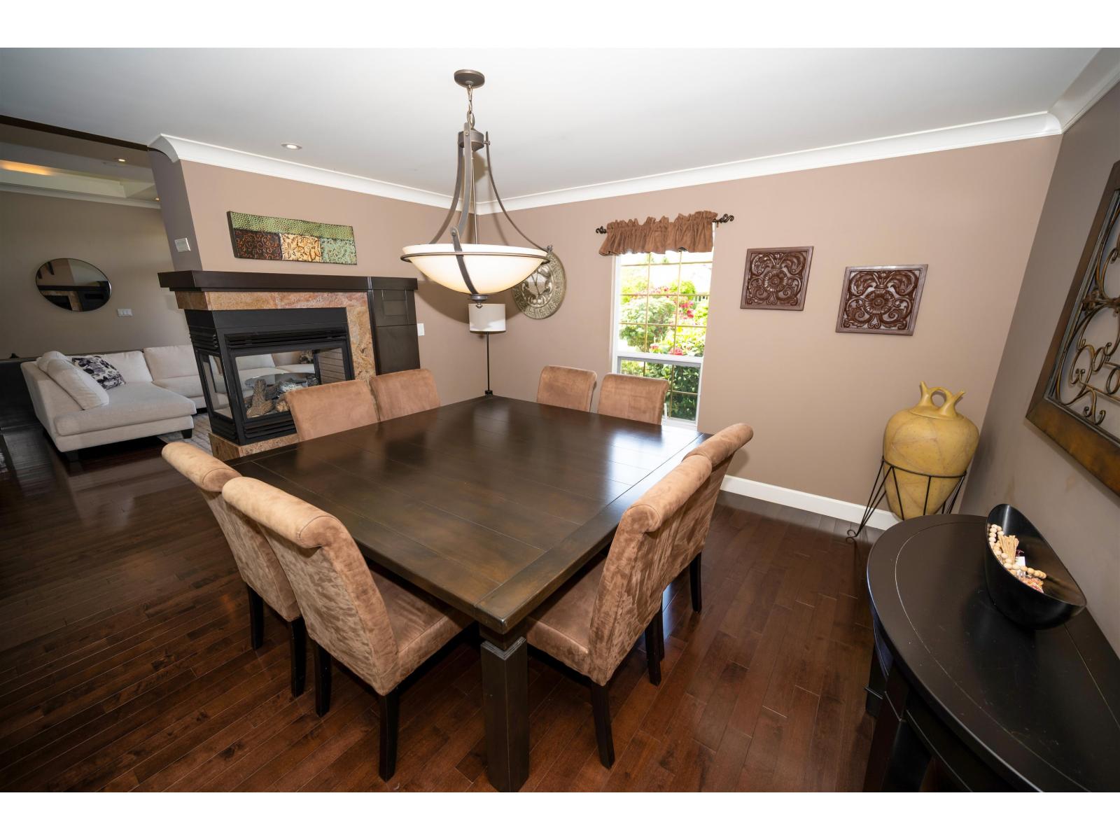 2750 165 Street Property Photo 8