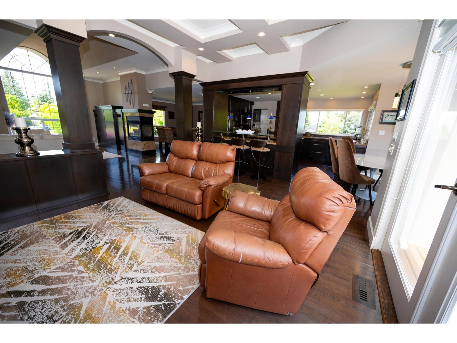 2750 165 Street Property Photo 12