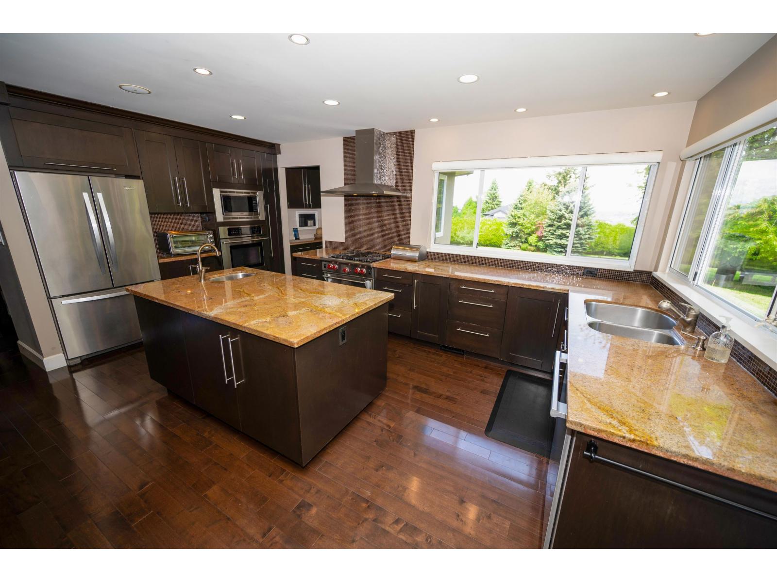 2750 165 Street Property Photo 16