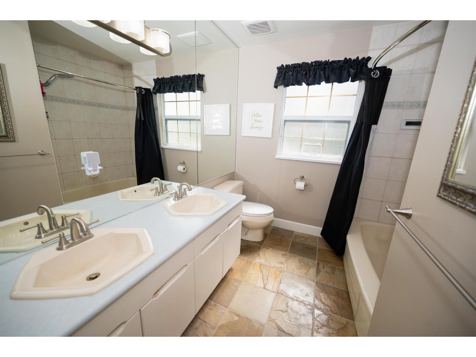 2750 165 Street Property Photo 31