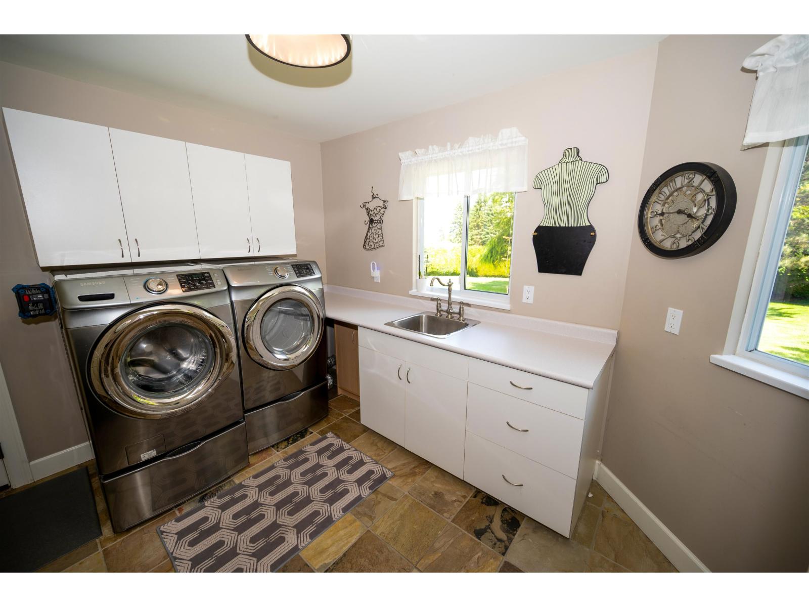 2750 165 Street Property Photo 36