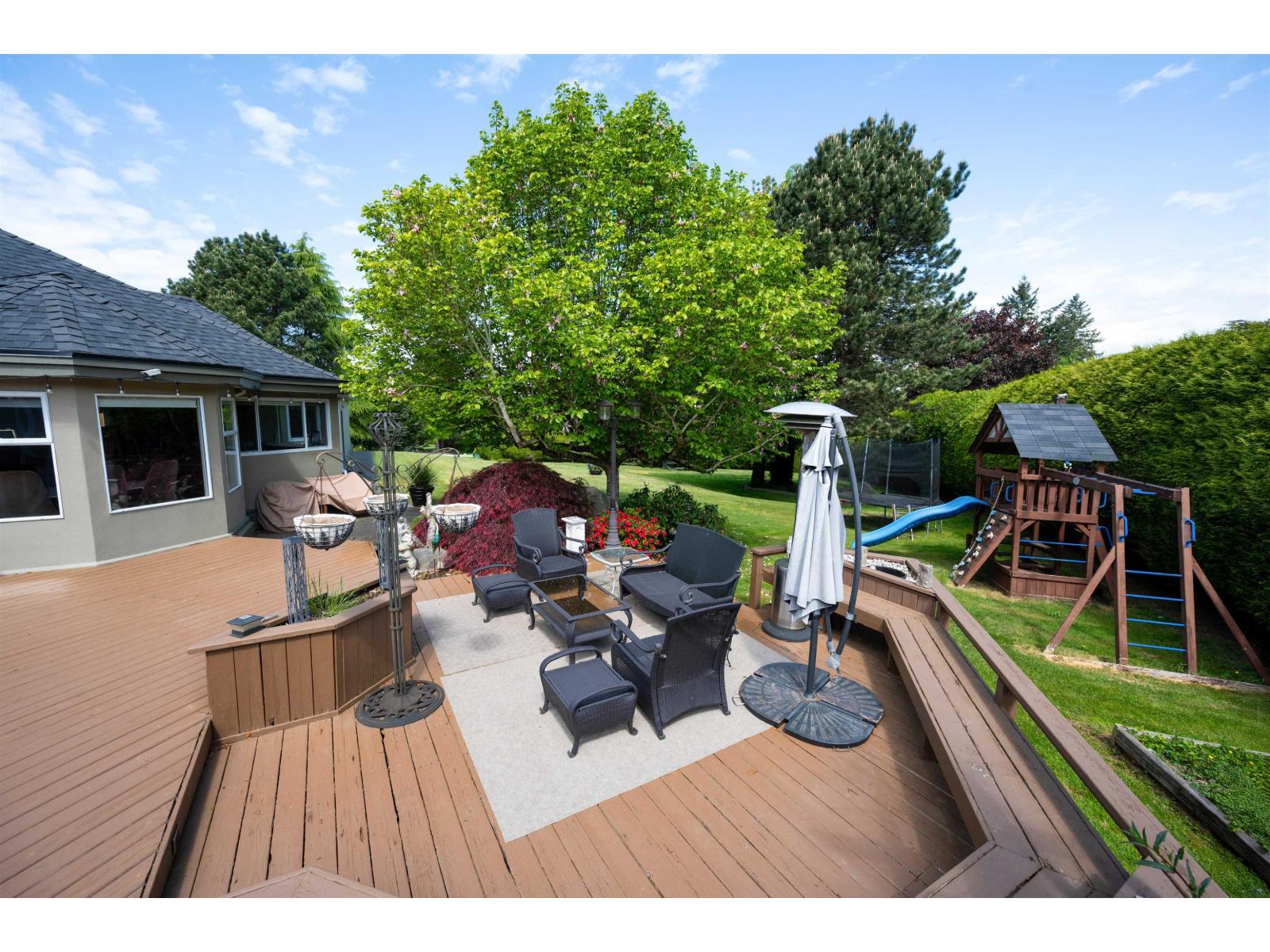 2750 165 Street Property Photo 37