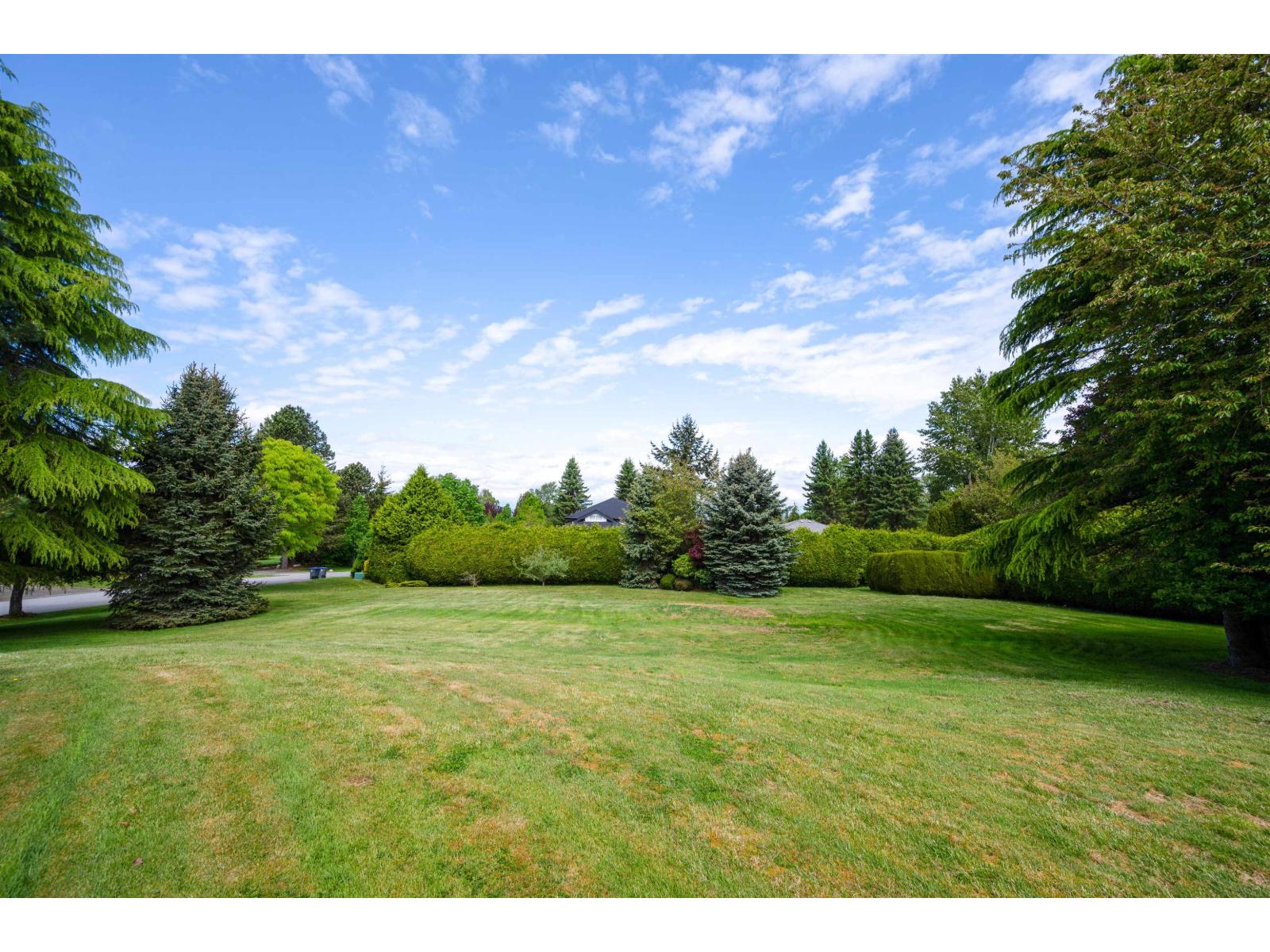 2750 165 Street Property Photo 38