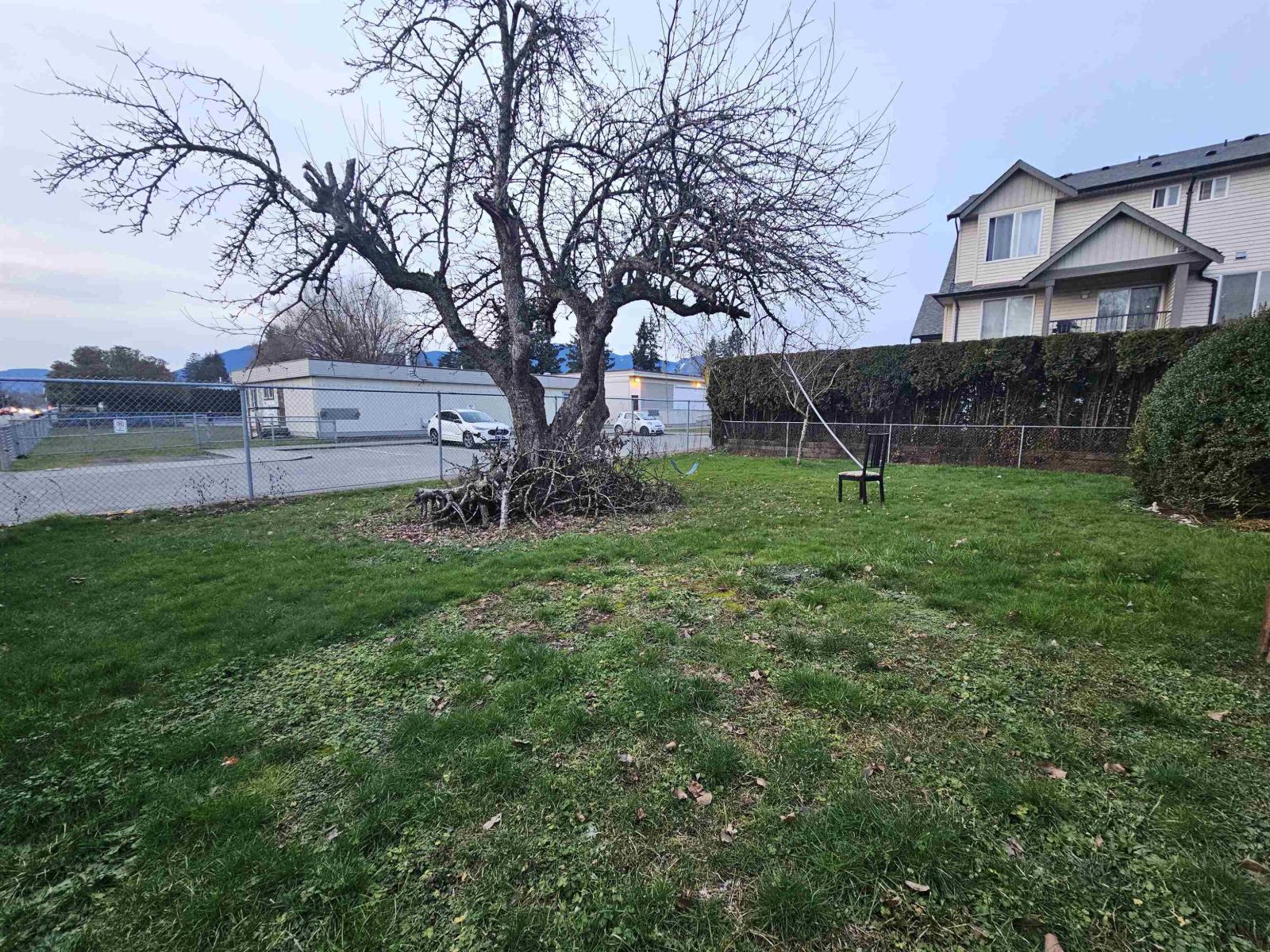 45475 Bernard Avenue Property Photo 7