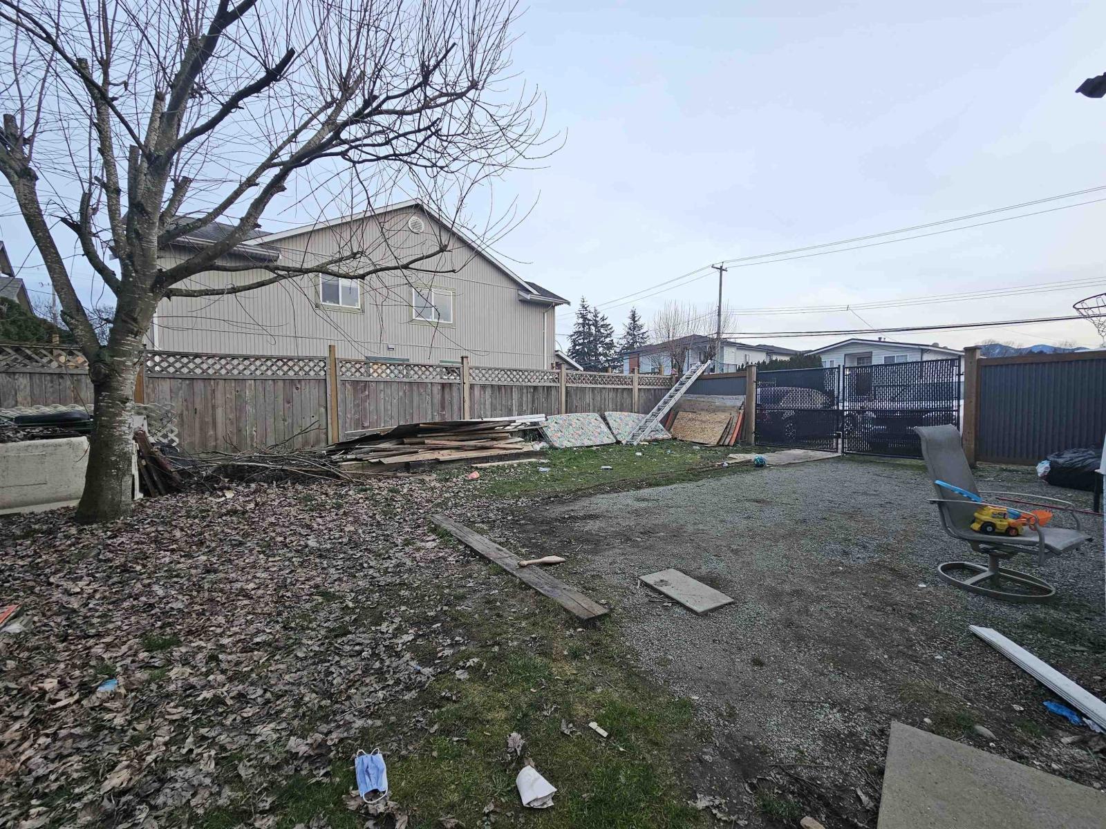 45475 Bernard Avenue Property Photo 9