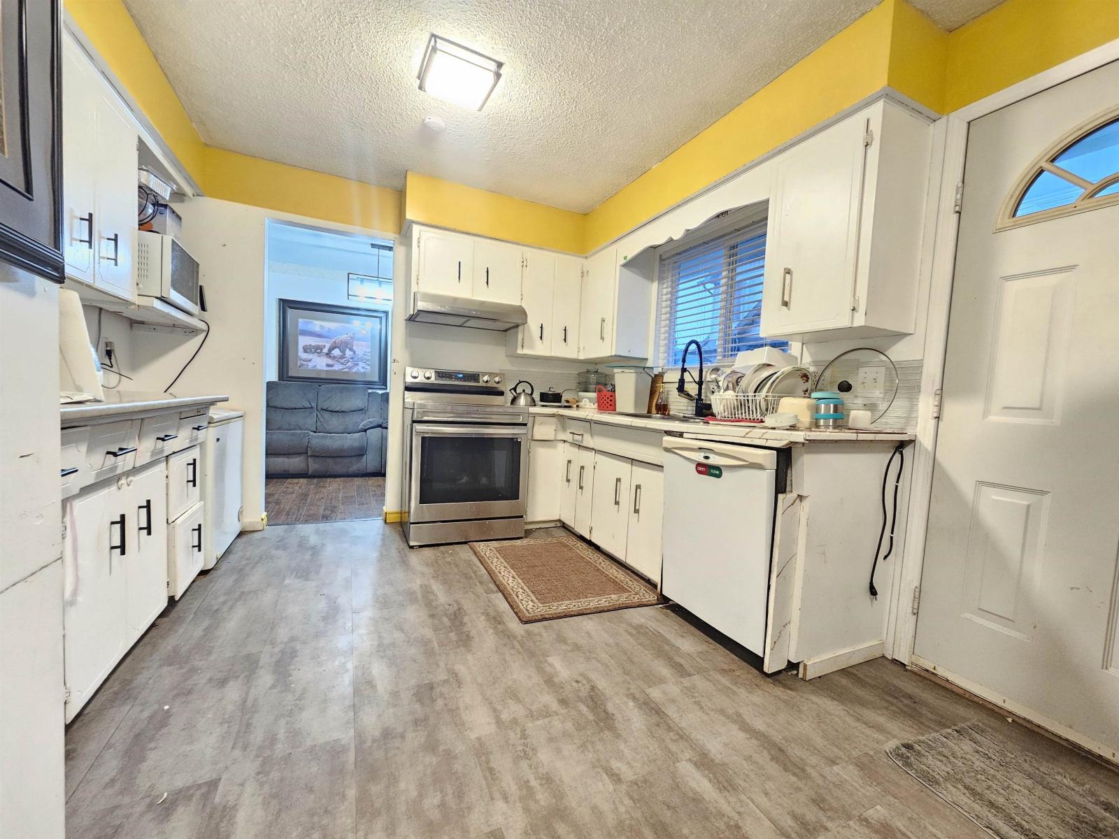 45475 Bernard Avenue Property Photo 16