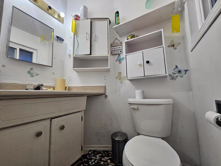45475 Bernard Avenue Property Photo 22