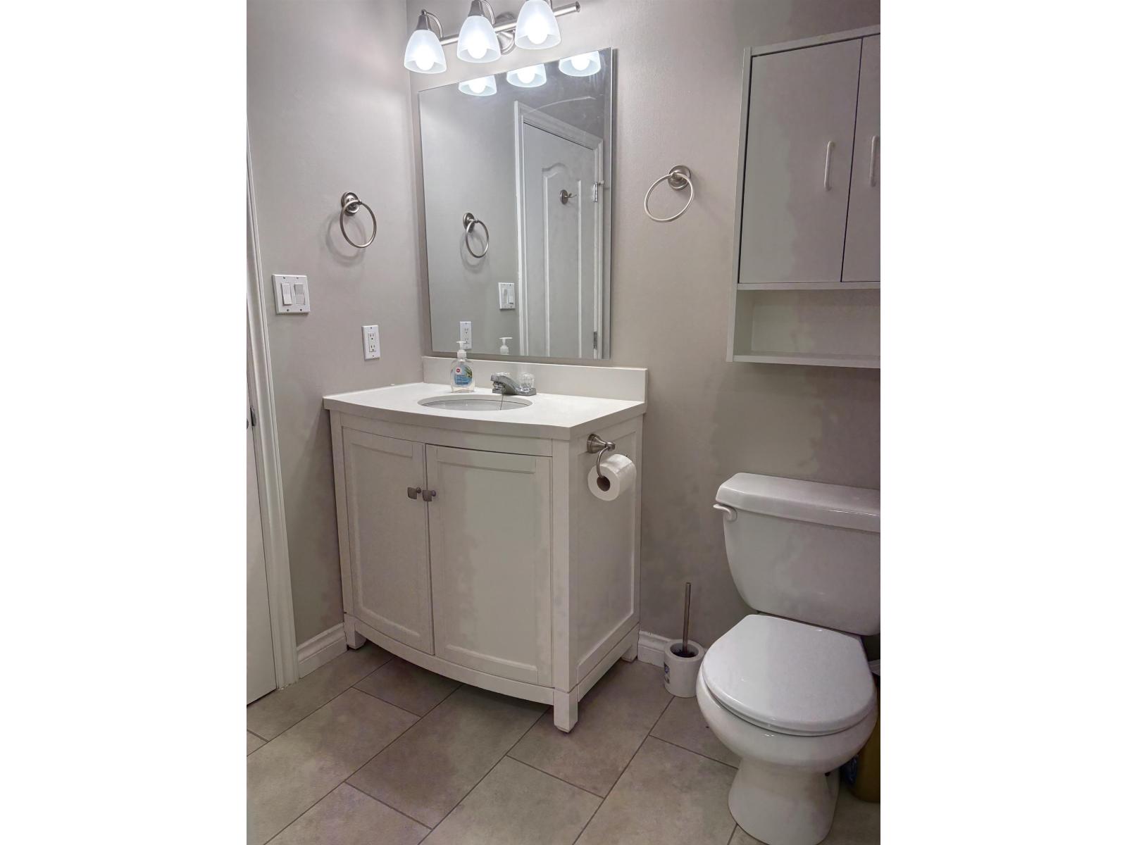405 10560 154 Street Property Photo 16