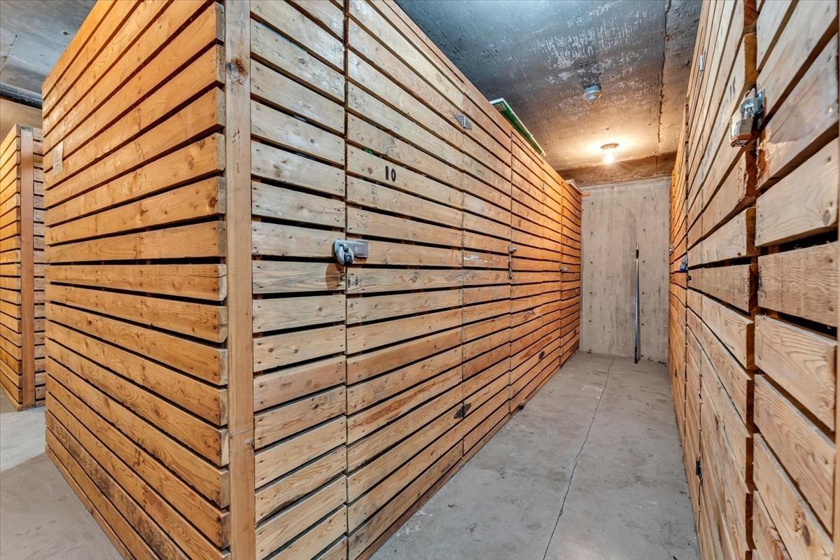 405 10560 154 Street Property Photo 21