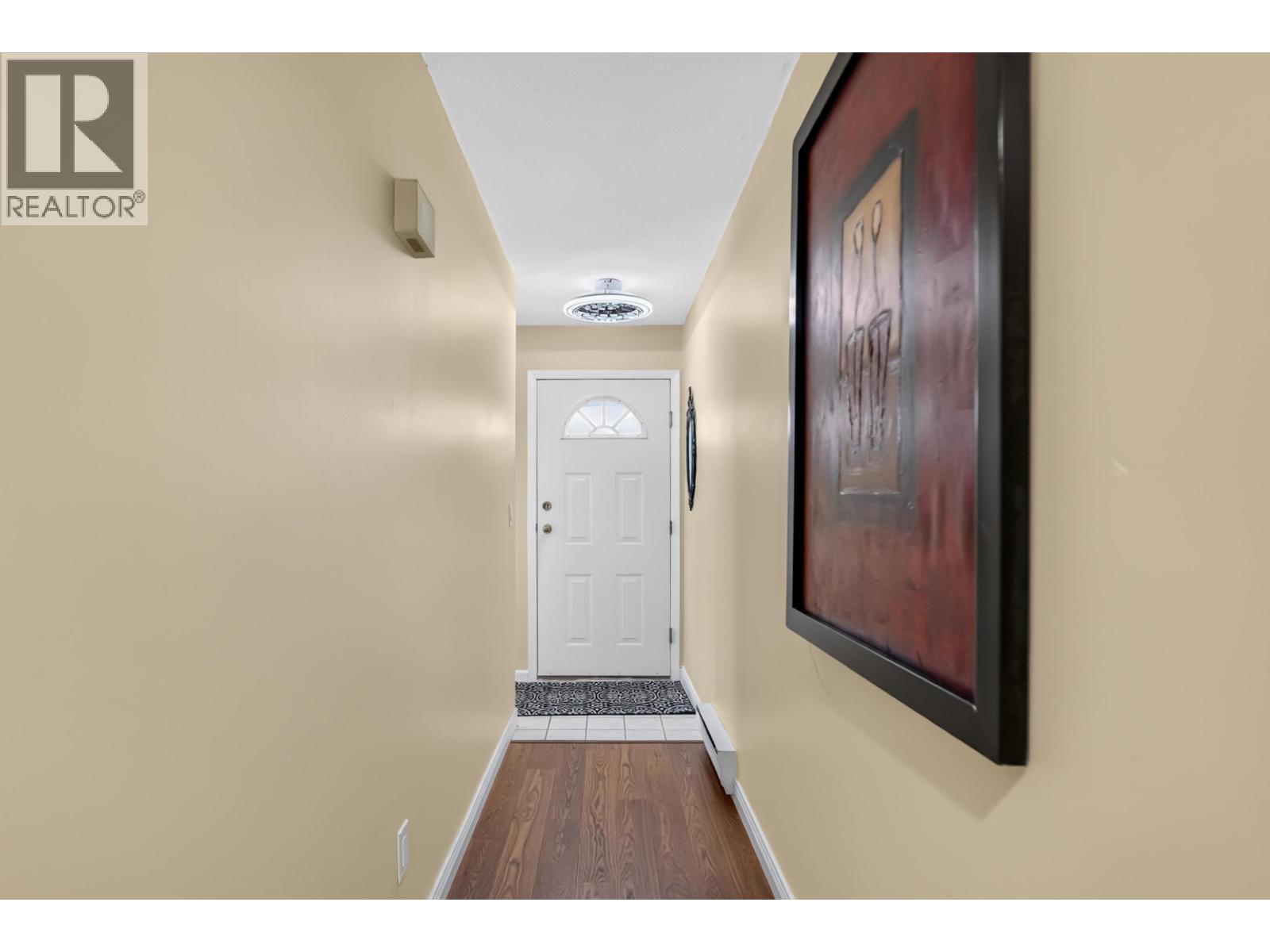 34 12296 224 Street Property Photo 3