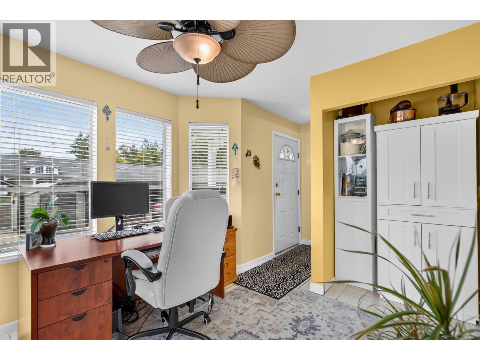 34 12296 224 Street Property Photo 5