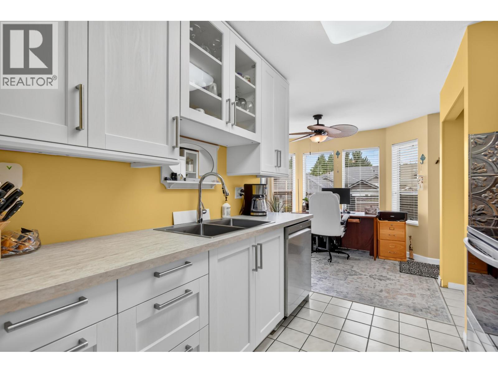 34 12296 224 Street Property Photo 10