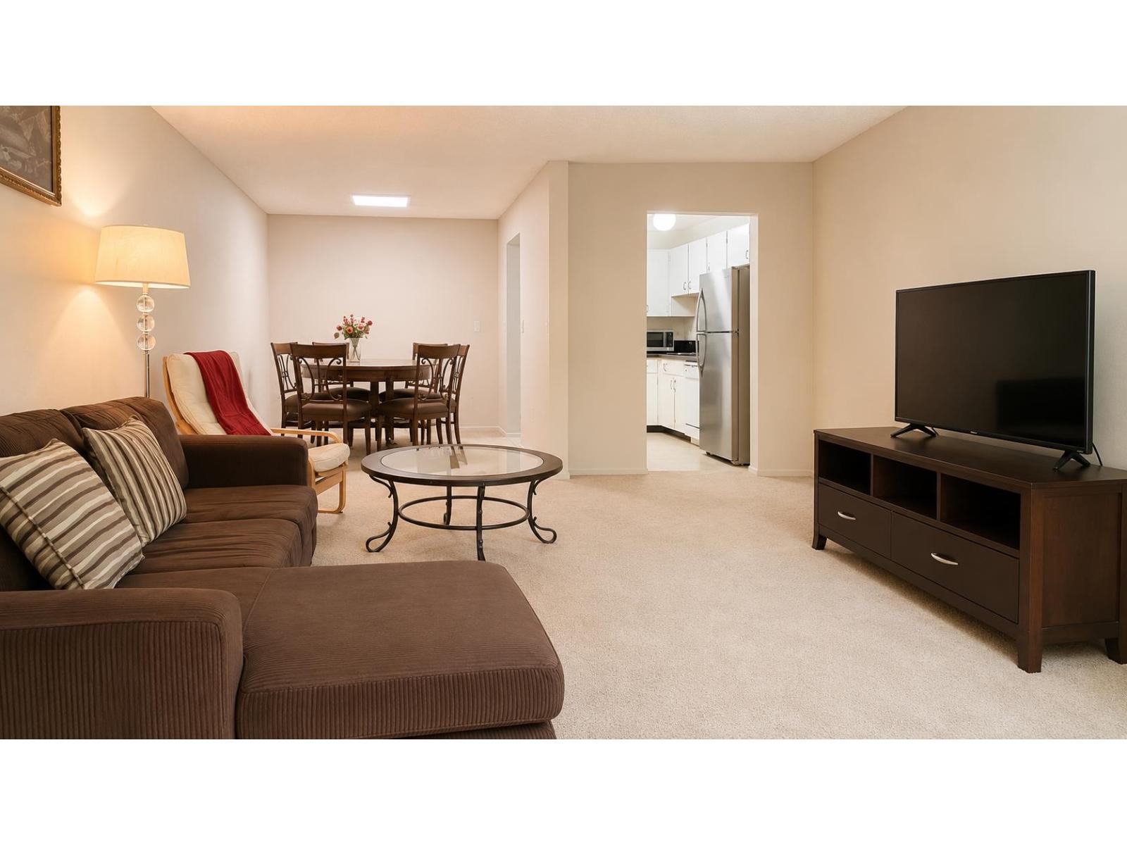 313 10644 151a Street Property Photo 12