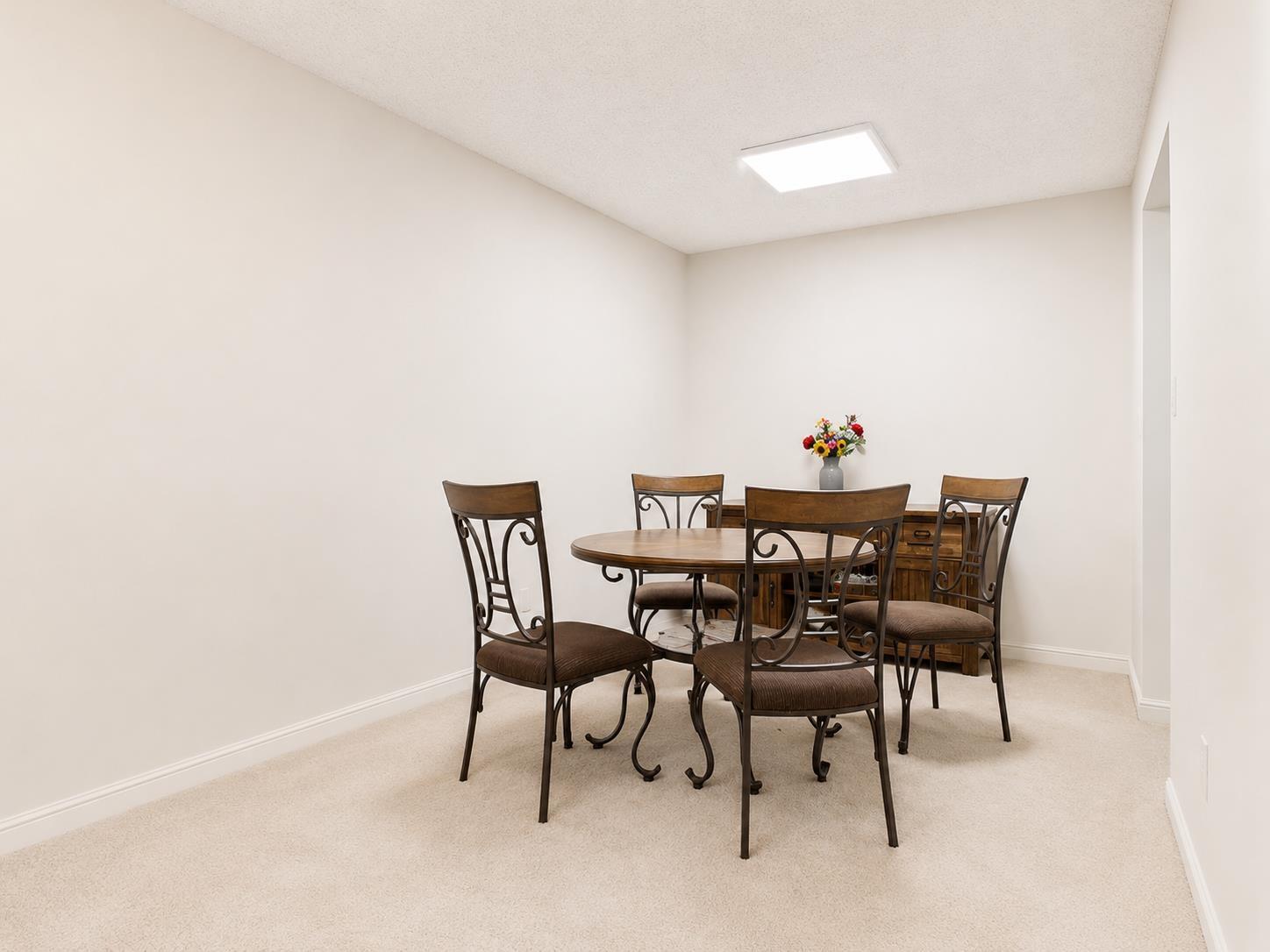 313 10644 151a Street Property Photo 14