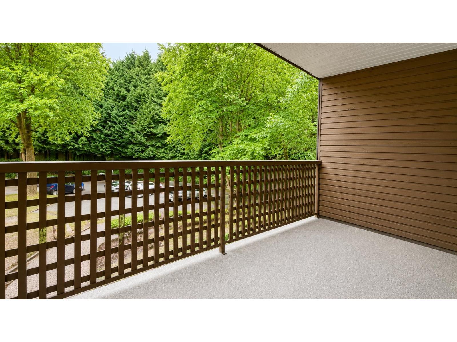 313 10644 151a Street Property Photo 19