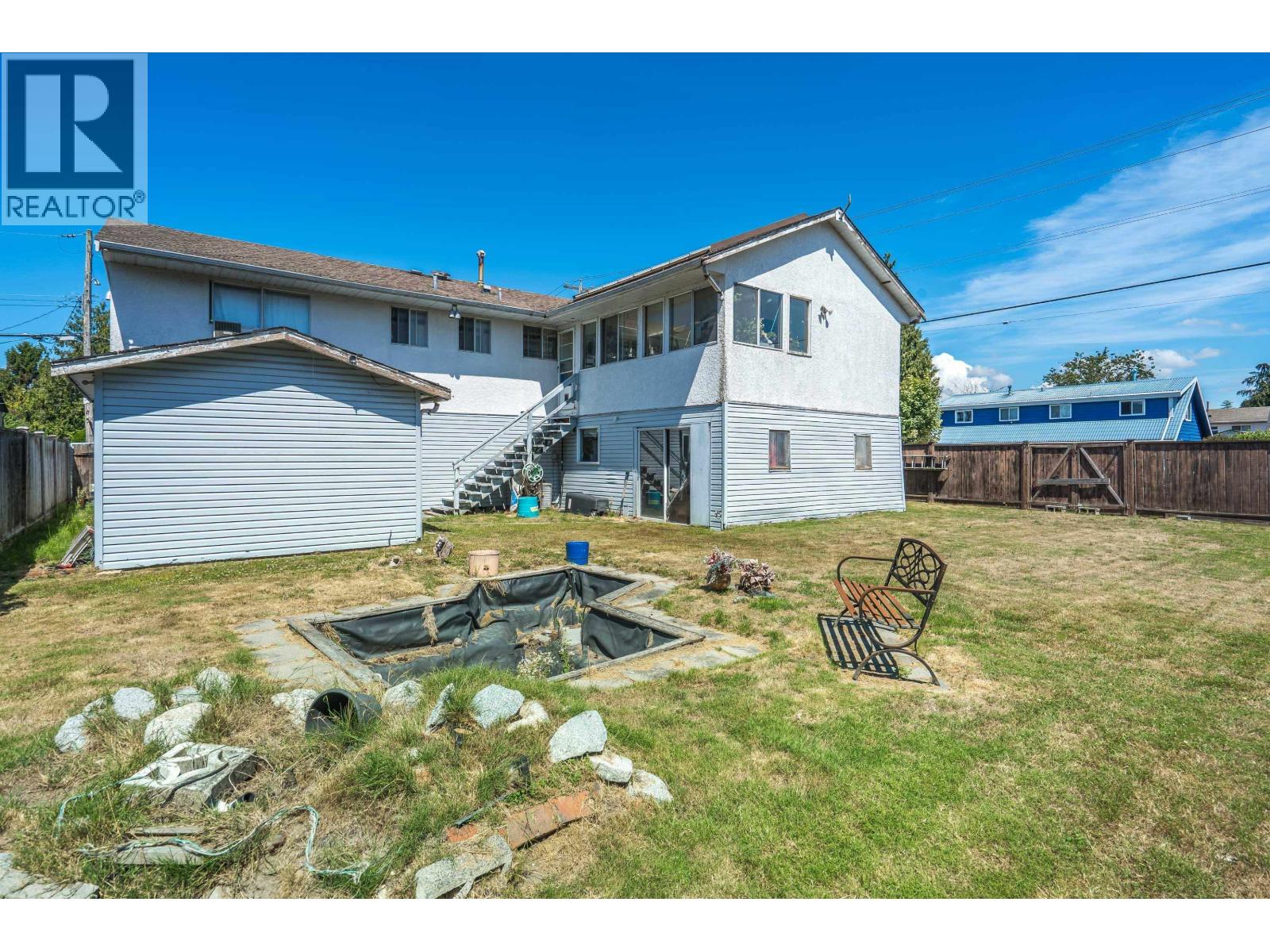 4630 44b Avenue Property Photo 24