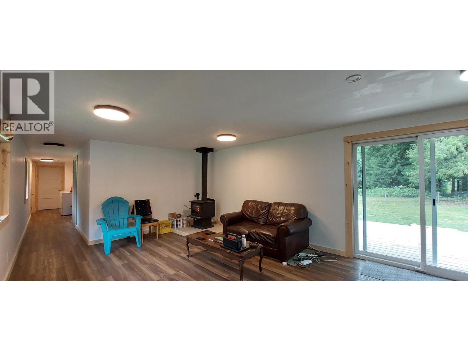 520 Tonquin Road Property Photo 8